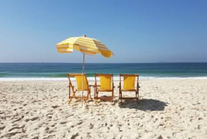 El uso de la playa en España es público, libre y gratuito.