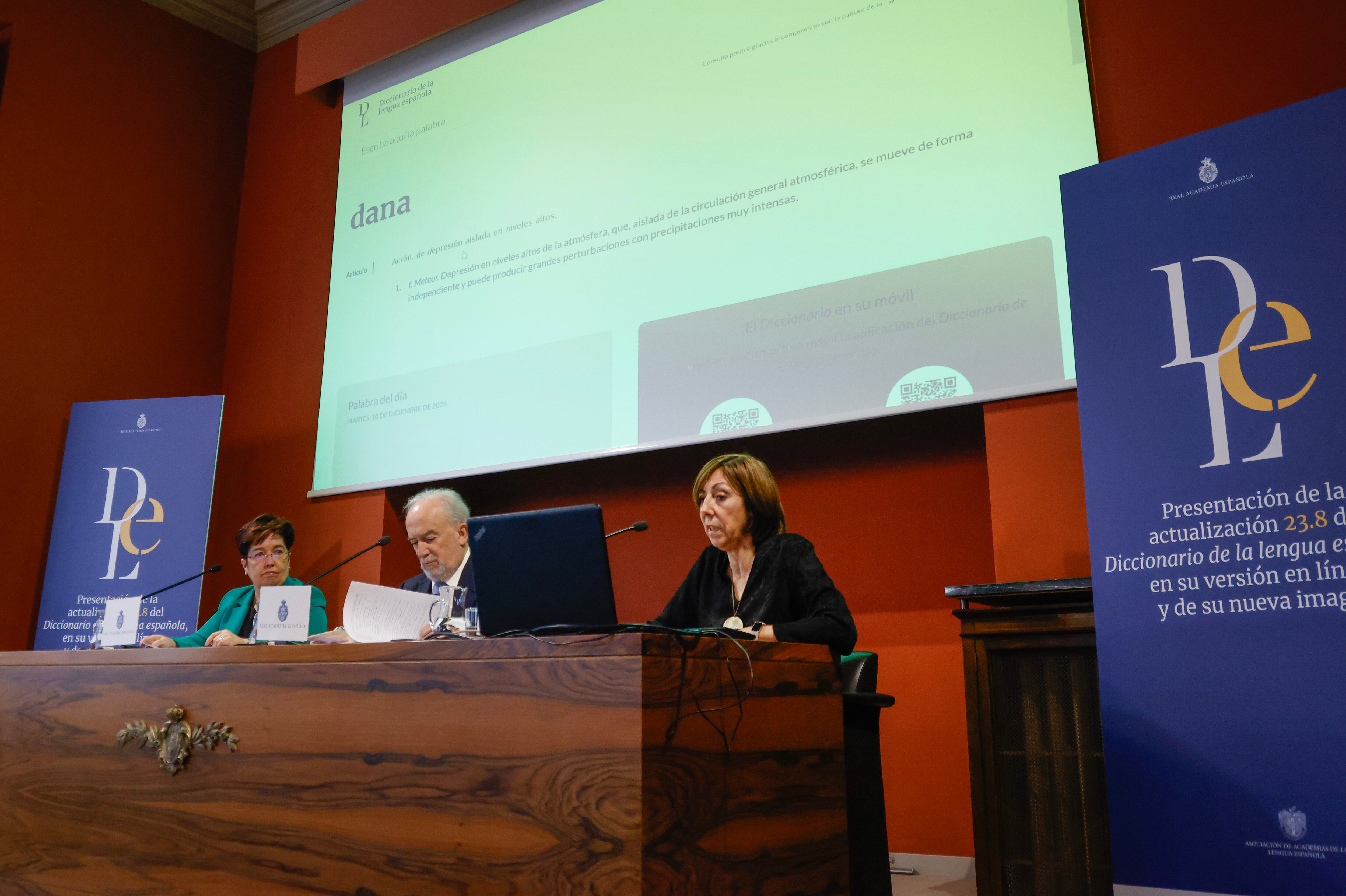 Las palabras espóiler, dana, sérum, teletrabajar y tabulé entran en el ‘Diccionario de la lengua española’