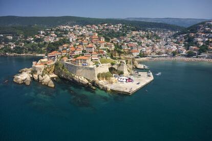 Vista aérea de Ulcinj, en la costa montenegrina.