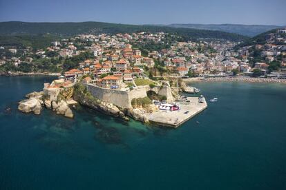 Vista a&eacute;rea de Ulcinj, en la costa montenegrina. 
 