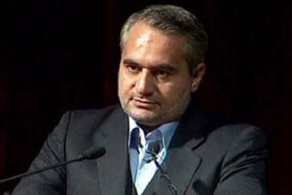 Hosein Musavián.