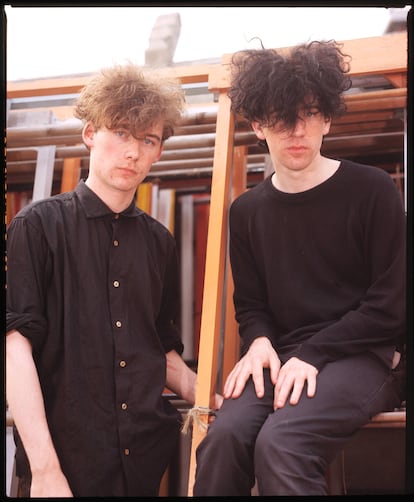 Jim Reid and William Reid, from The Jesus and Mary Chain, in London in 1985.