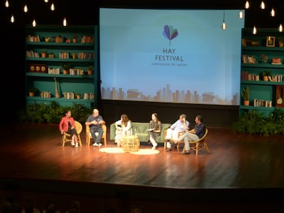 Una mesa redonda durante una de las ediciones anteriores del Hay Festival en Cartagena de Indias (Colombia).