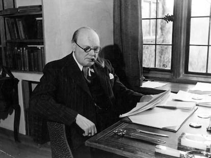 Winston Churchill en su casa de Chartwell en 1939. 