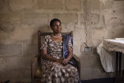 Blandina Isaya Mbaji, una exenfermera de 70 años de Mharakani, un pueblo situado a unos 40 kilómetros de Dar es Salaam, ha intentado movilizar a los mayores para que luchen por sus derechos. En la otra orilla del canal de Zanzíbar no existe ningún programa universal de pensiones, y solamente un grupo reducido de ex funcionarios del Estado cobra dinero.