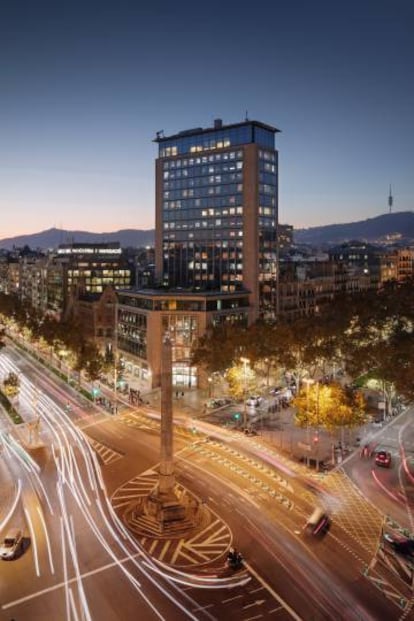 Antigua sede del Banco Comercial Transatlántico, en la esquina de Avenida Diagonal y Paseo de Gràcia en Barcelona, en manos de KKH desde 2014.