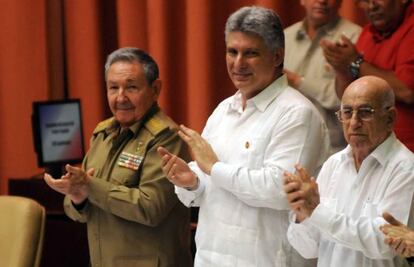El presidente de Cuba, Raúl Castro, asiste en La Habana a las sesiones de la Asamblea Nacional del Poder Popular.