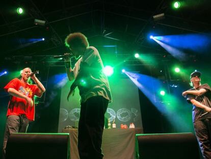 Dope D. O. D. durante el concierto en la plaza Reial.