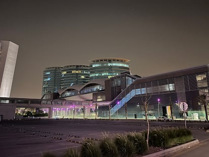 Una de las 25 estaciones de las tres nuevas líneas del metro de Riad (Arabia Saudí)