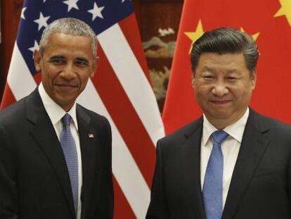  El presidente de Estados Unidos, Barack Obama, estrecha la mano de su homólogo chino, Xi Jinping, durante su reunión en Hangzhou (China).