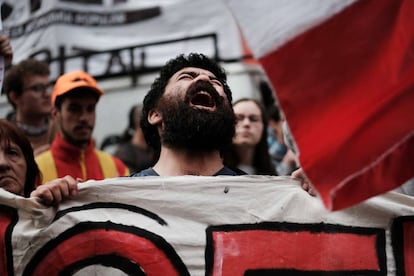 Protesta frente al consulado de Chile en Buenos Aires el mes pasado.