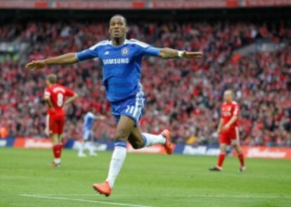 Drogba, en un partido con el Chelsea.