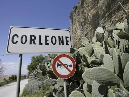 La entrada a Corleone, en Italia