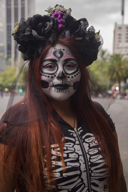 Con esta actividad comenzaron las celebraciones del Día de Muertos en la capital mexicana el cual se conmemora el 1 y 2 de noviembre.