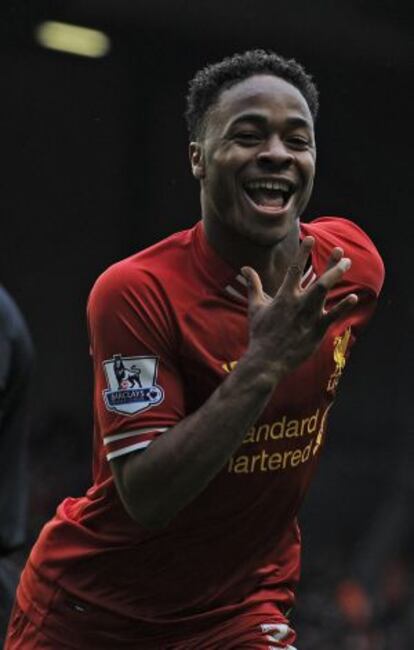 Sterling celebra un gol del Liverpool