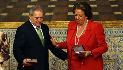 Alfonso Rus y Rita Barberá en el acto institucional del 9 d'Octubre en el Palacio de la Generalitat.