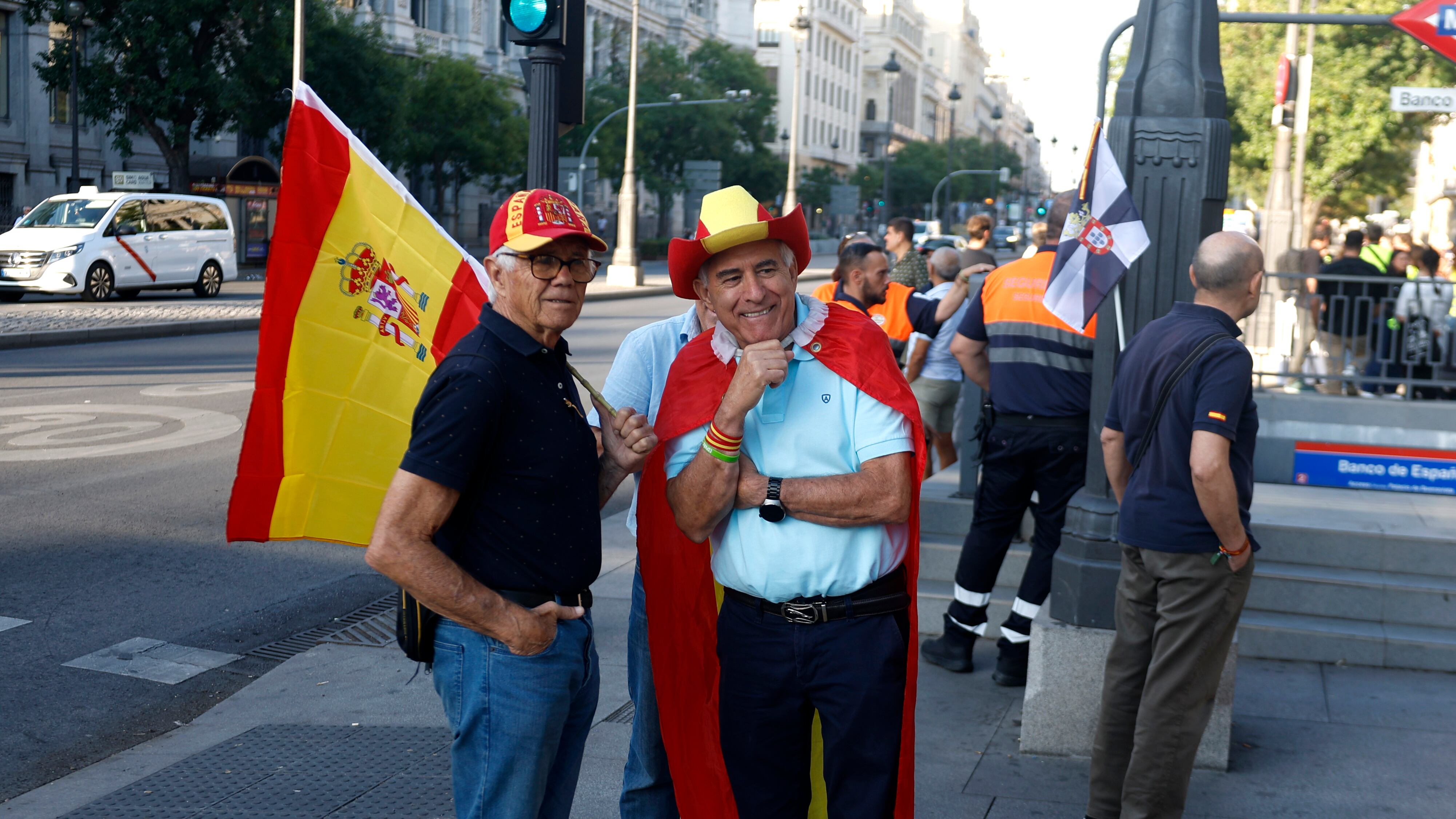 Manifestación en apoyo de Ceuta y Melilla, en directo | Una nueva marcha para pedir elecciones y en defensa de Ceuta recorrerá Madrid este sábado