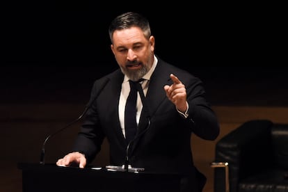 El presidente de Vox, Santiago Abascal, habla en la inauguración del III Encuentro Regional de Foro Madrid.