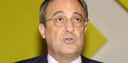 Florentino Pérez, en una junta de accionistas.