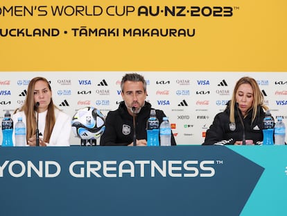 Auckland (New Zealand), 24/07/2023.- Spain coach Jorge Vilda speaks to reporters during a press conference ahead of the FIFA Women's World Cup group C soccer match between Spain and Zambia, in Auckland, New Zealand, 25 July 2023. (Mundial de Fútbol, Nueva Zelanda, España) EFE/EPA/HOW HWEE YOUNG