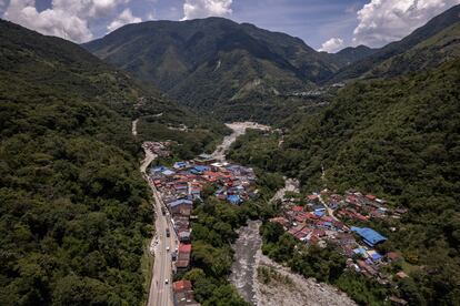 La Vía del Llano en el municipio de Guayabetal (Colombia).