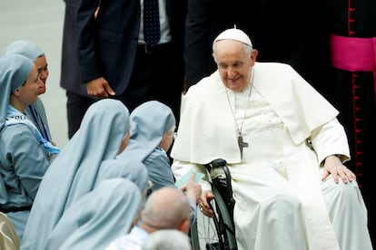 Pope Francis attends a meeting with nuns of Sisters Disciples of Jesus in the Eucharist in Paul VI hall, at the Vatican, August 25, 2023.