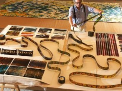 El artista José Antonio Sistiaga en su estudio de San Sebastián.