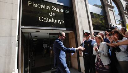 El alcalde de Mollerussa, Marc Solsona, tras declarar ante la Fiscalía.
