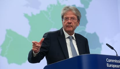 El comisario de Economía, Paolo Gentiloni, durante la rueda de prensa de este miércoles en Bruselas.