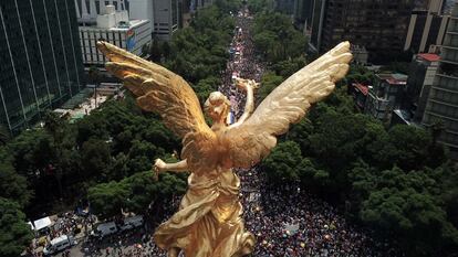 El contingente partió del Angel de la Independencia.  