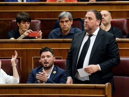 Oriol Junqueras is sworn in as a deputy today in Congress.