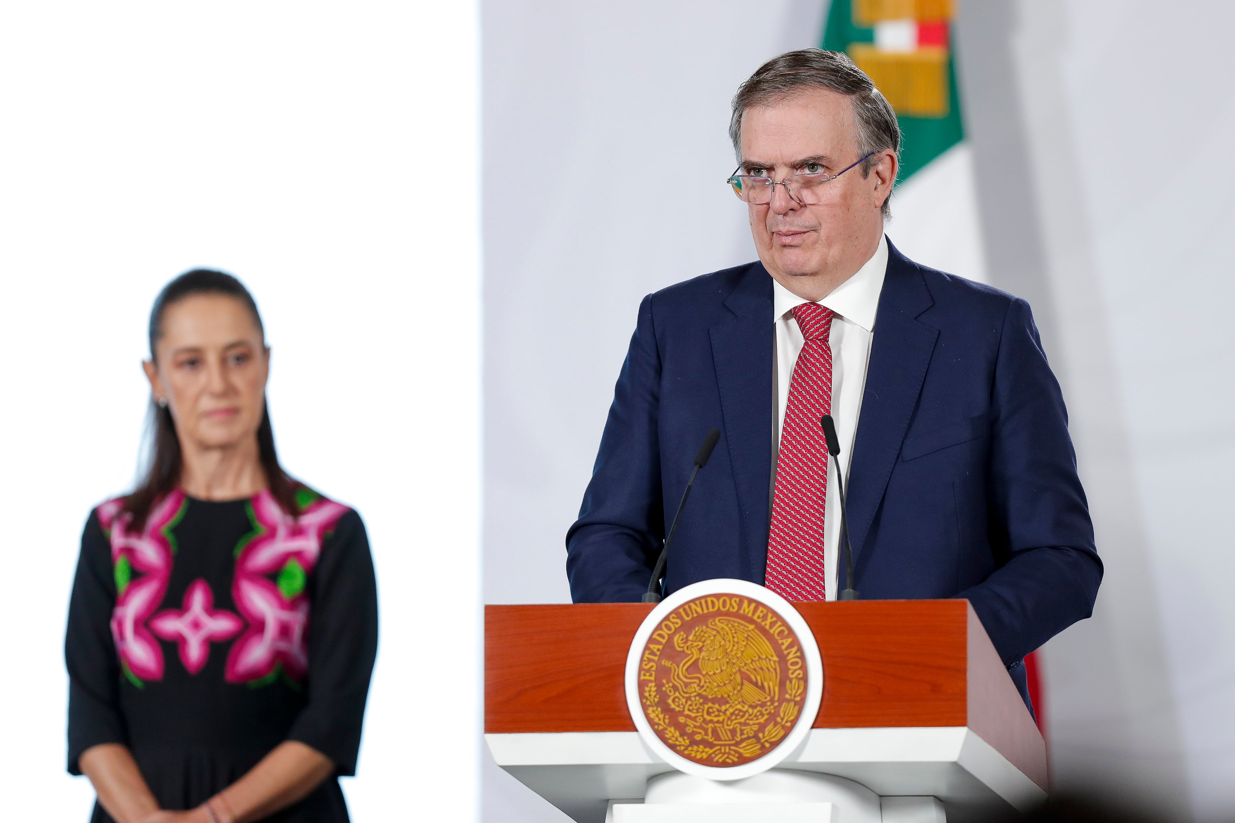 México confía en tener una mejor posición comercial luego de la tregua arancelaria de Trump a Canadá