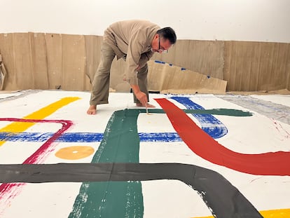 Masscob y la Fundación Alttra han lanzando una colección conjunta basada en el trabajo del artista contemporáneo Abraham Cruzvillegas.