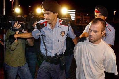 Pedro Jiménez García, el pasado viernes, a su llegada a la comisaría de L'Hospitalet.