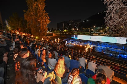 La ciudadanía pudo disfrutar de un maravilloso espectáculo organizado por Aguas Andinas en el marco de la Semana Mundial del Agua 2025.