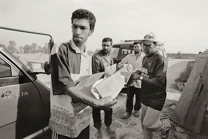 Exhumaciones en el cementerio de Abu Ghraib en abril de 2003 de personas ejecutadas y desaparecidas en la década de los ochenta.