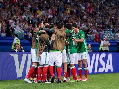 El equipo mexicano durante un partido en la Confederaciones