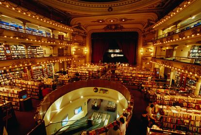 La gran librera El Ateneo, construida en el teatro Gran Splendid, de 1919, en Buenos Aires, Argentina.