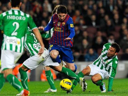 Duelo en la zona alta de la tabla entre Betis y Barcelona