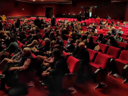 Assistents a un concert d'Albert Pla al Teatre Borràs de Barcelona el març passat. 