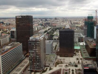 Vista del eje de la Castellana en Madrid, donde est&aacute;n ubicadas numerosas grandes empresas.