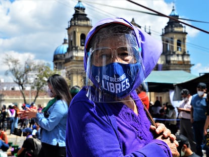 Una manifestante en la marcha contra la violencia machista el pasado 7 de marzo en Ciudad de Guatemala, previa al Día Internacional de la Mujer.