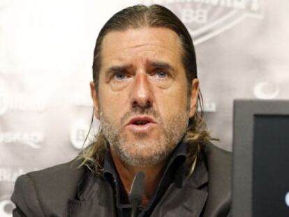 Gorka Arrinda, durante la rueda de prensa ofrecida para explicar el abandono del principal patrocinador del Gescrap Bizkaia.