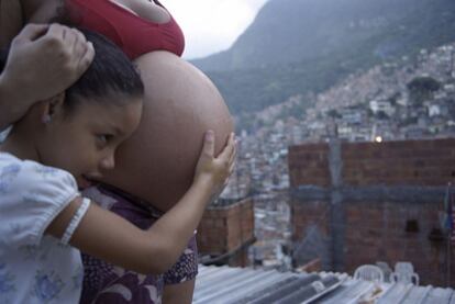 <span >Una favela en Río de Janeiro. Foto: Agencia Olhares</span>