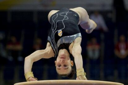 La española Claudia Menéndez durante los Europeos de gimnasia que han empezado hoy en Berlín.