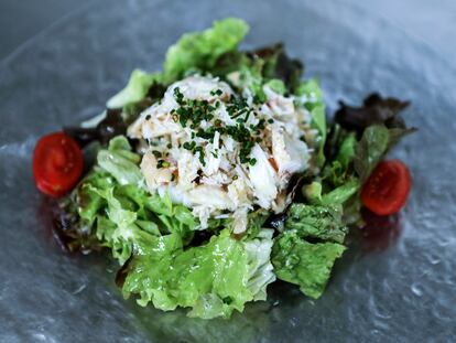 Ensalada de txangurro, una de las preparaciones de Saltxipi.