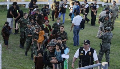 La polic&iacute;a y el Ej&eacute;rcito rescatan a 39 personas.