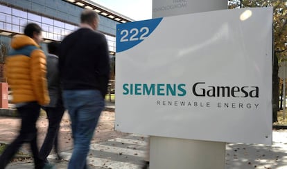 Cartel de Siemens Gamensa en las oficinas centrales de la compañía en Bilbao.