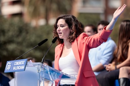 La presidenta de la Comunidad Madrid, Isabel Díaz Ayuso, interviene en un acto del PP en Valencia el pasado 26 de marzo.