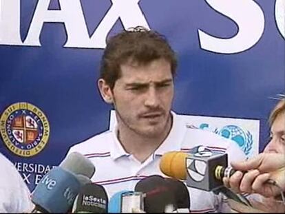 Casillas: "Villa, Mata y Silva podrían jugar en un equipo como el Madrid"